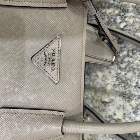 Prada Double Tote Beige - Picture 6 of 11